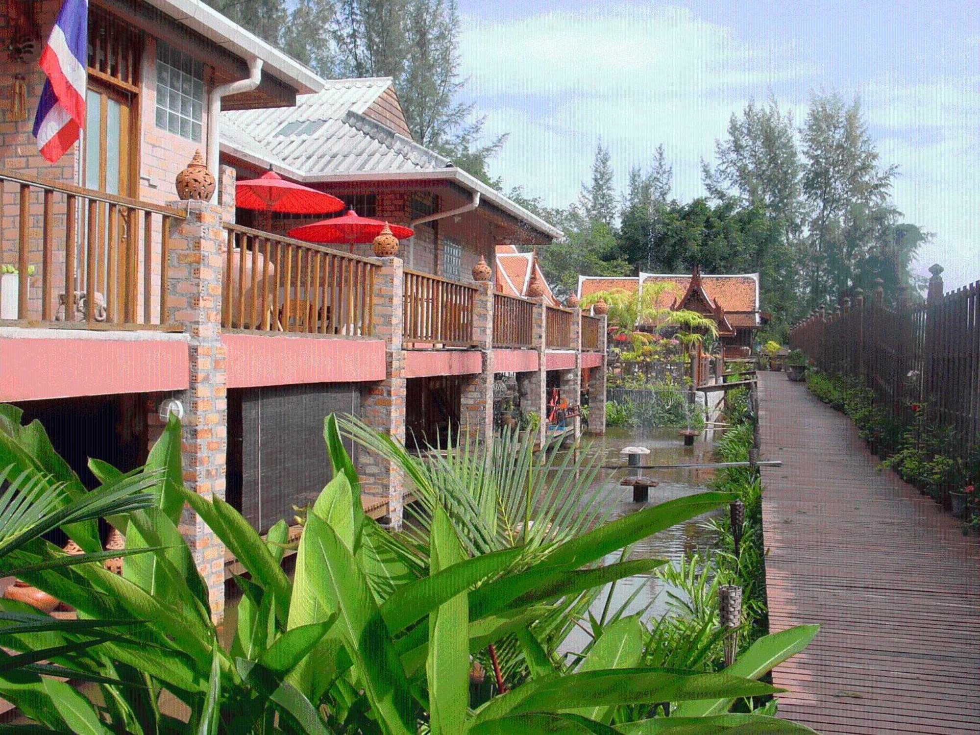 Sea Pines & Liberg Hotel Nai Yang Beach Exterior foto